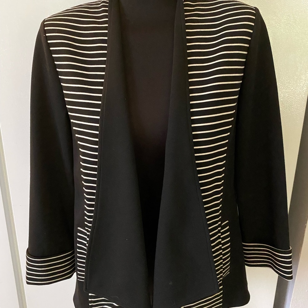 Black &White So Slimming Jacket